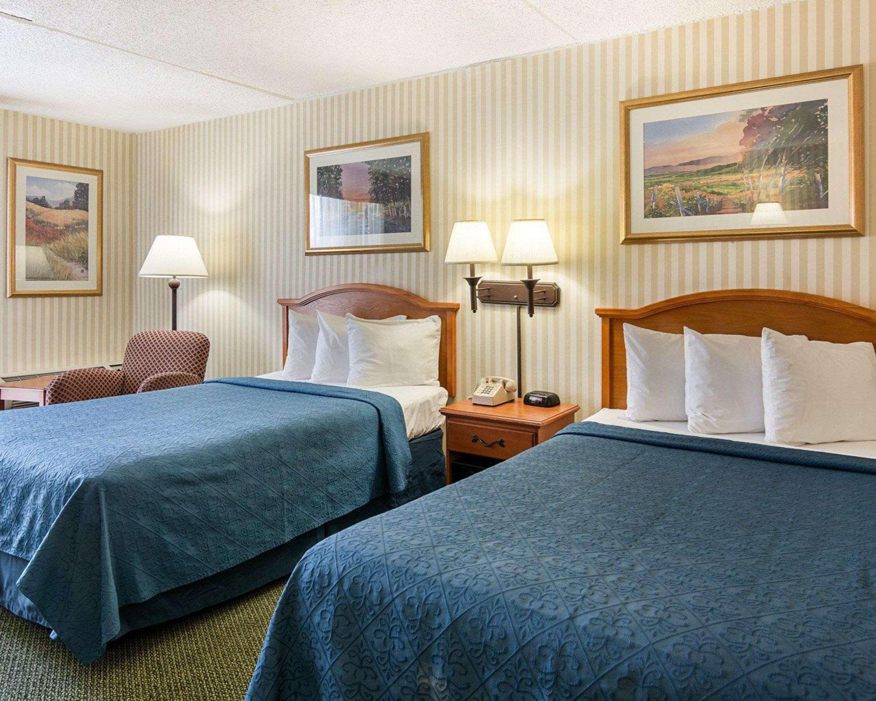 Rodeway Inn Joint Base Andrews Area Кэмп Спрингс Экстерьер фото