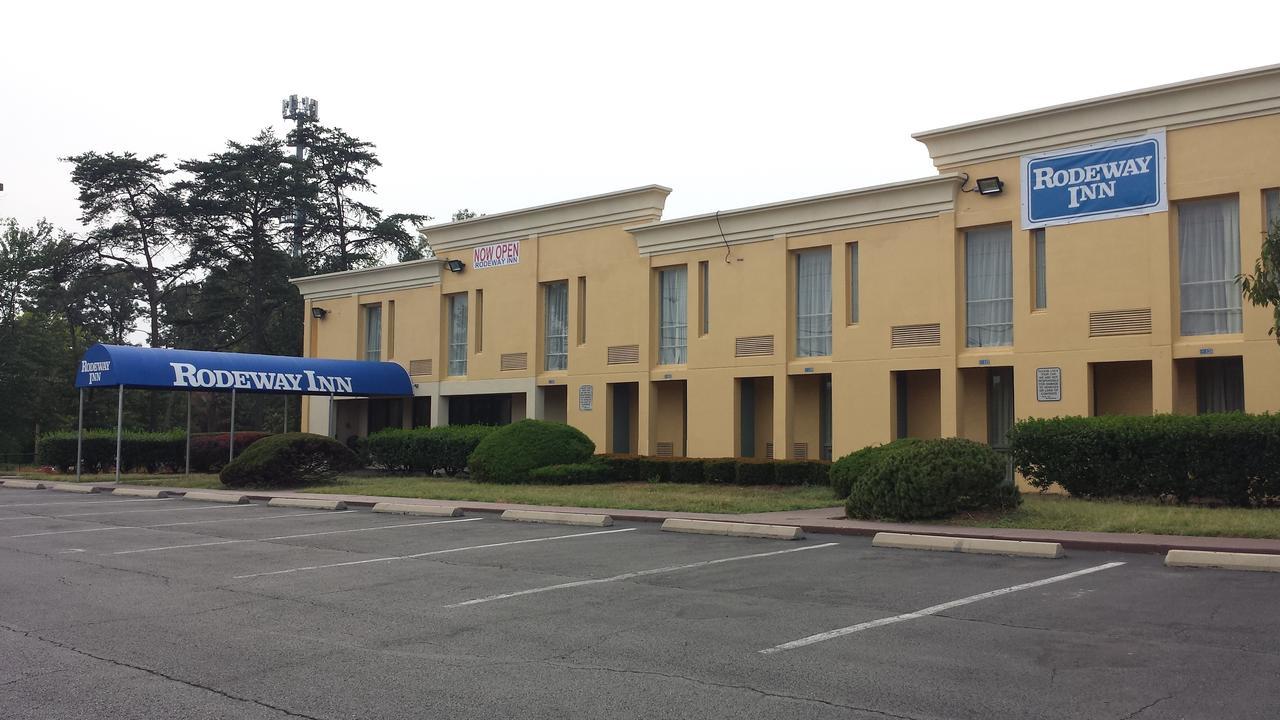 Rodeway Inn Joint Base Andrews Area Кэмп Спрингс Экстерьер фото